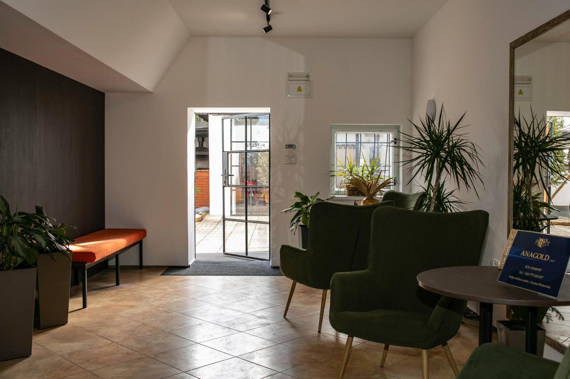 Golden Golem Hotel & Spa, Prague